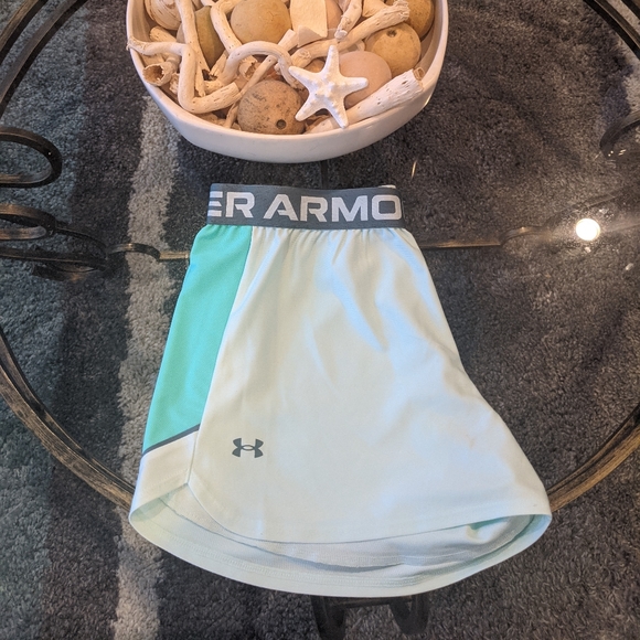 Under Armour short - Picture 5 of 5